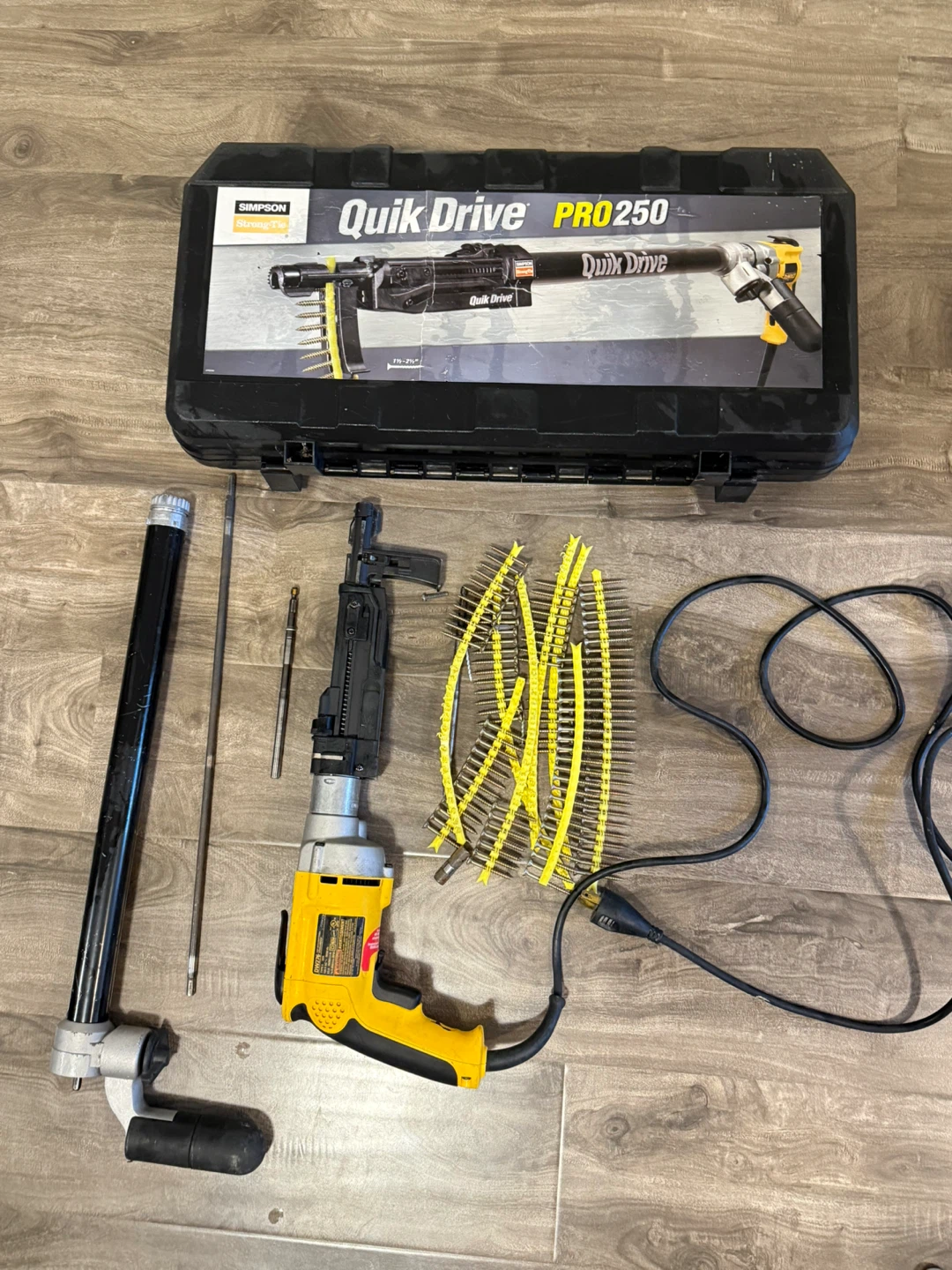 Simpson Strong-Tie Quik Drive PRO250 + DeWalt Screwdriver - photo 2