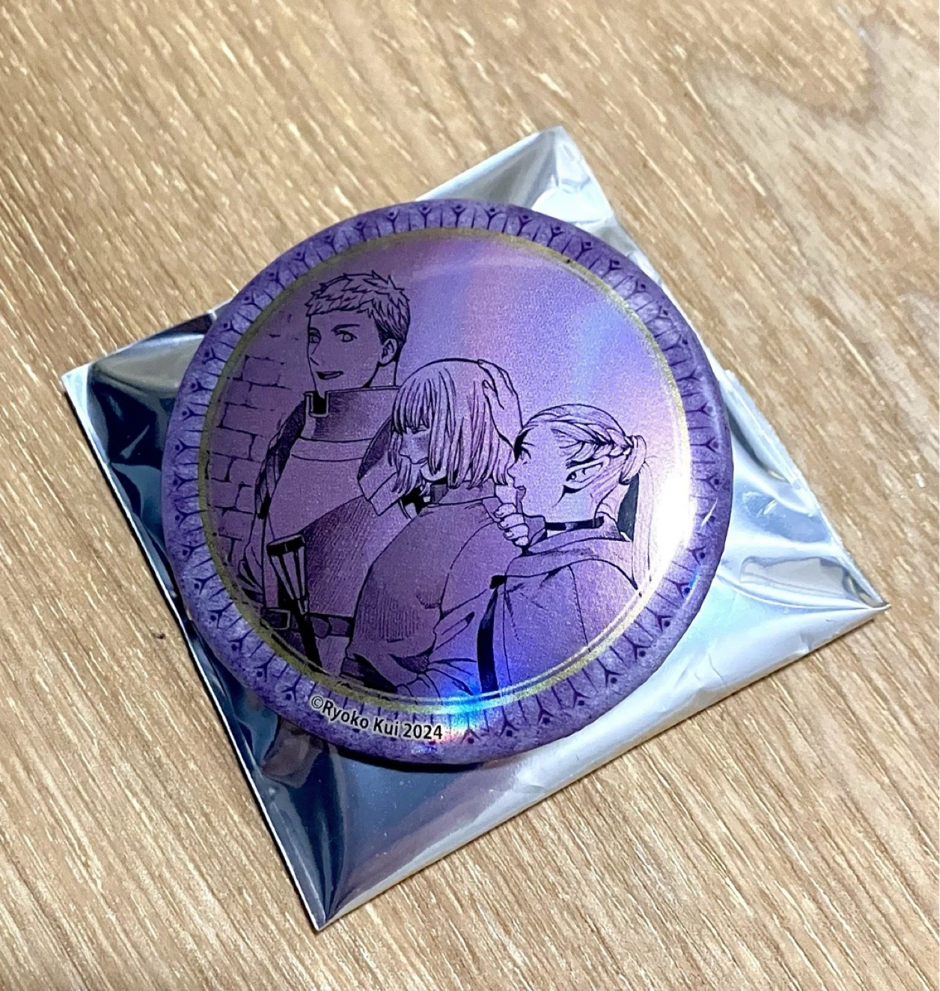 Delicious In Dungeon Laios Marcille Falin Holographic Pin Badge - photo 2
