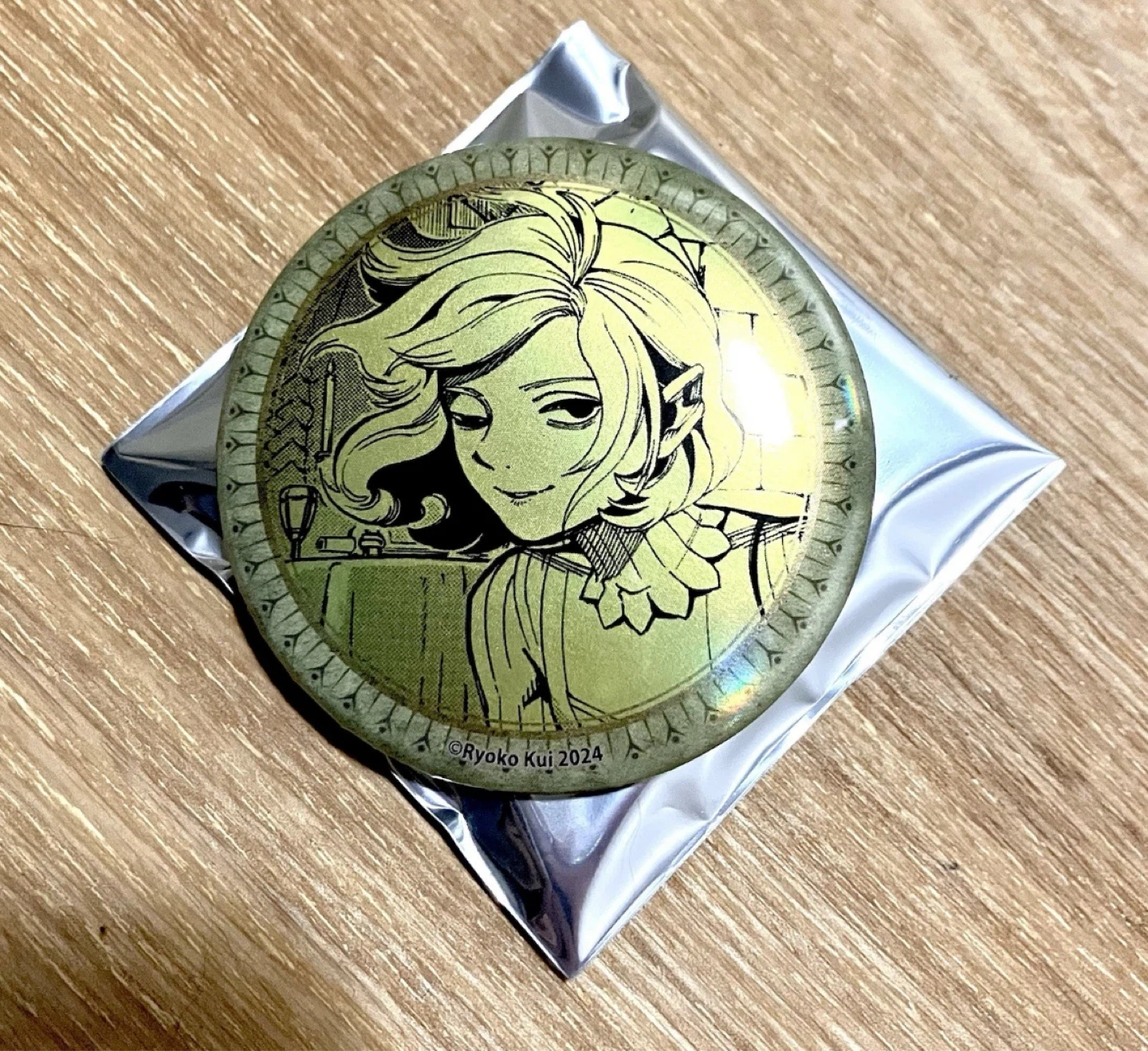 Delicious In Dungeon Mithrun Holographic Button Pin Badge - photo 5