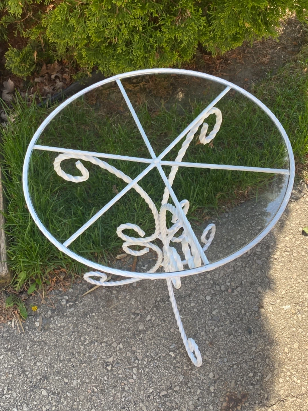 Pair of Vintage Metal indoor/outdoor Plant Stands - photo 3