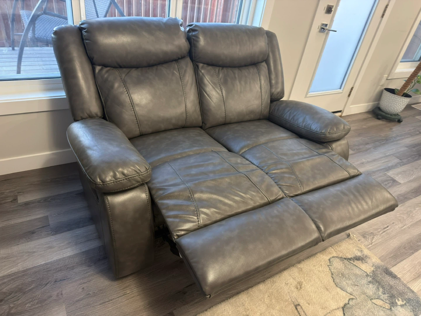 Grey Leather Loveseat Recliner sofa - photo 2