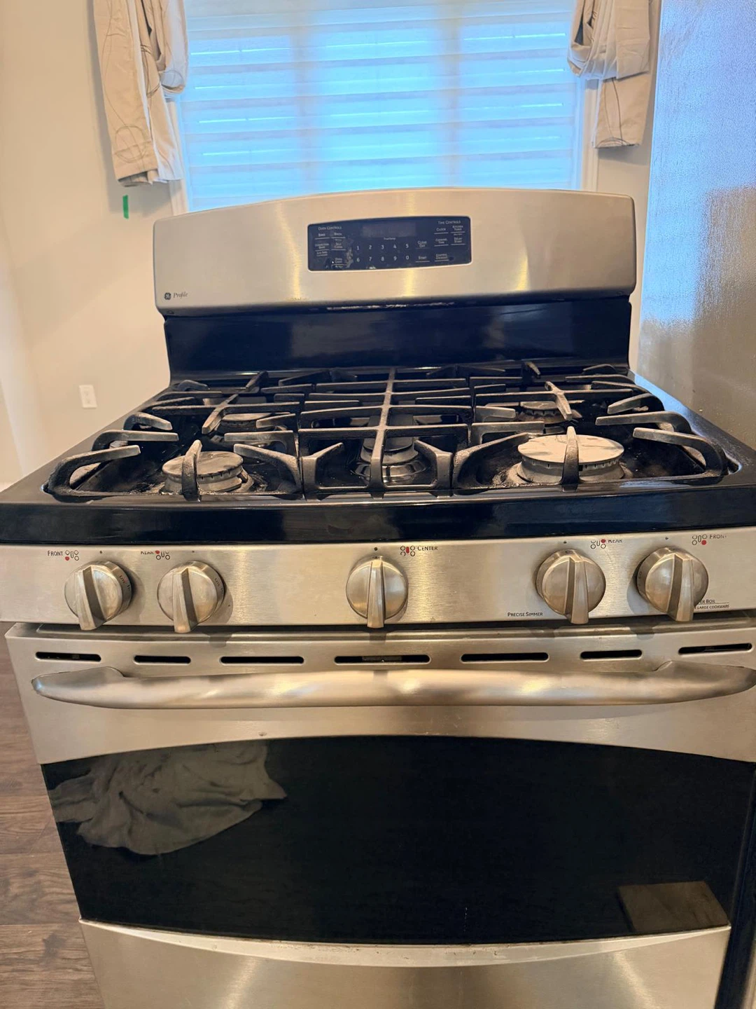 GE Profile Gas Range - photo 2
