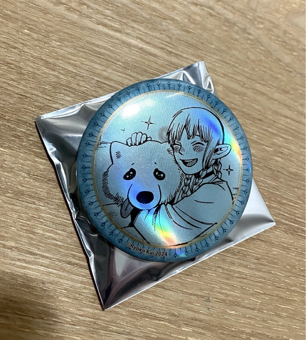 Delicious In Dungeon Marcille Donato Holographic Button Pin - photo 4
