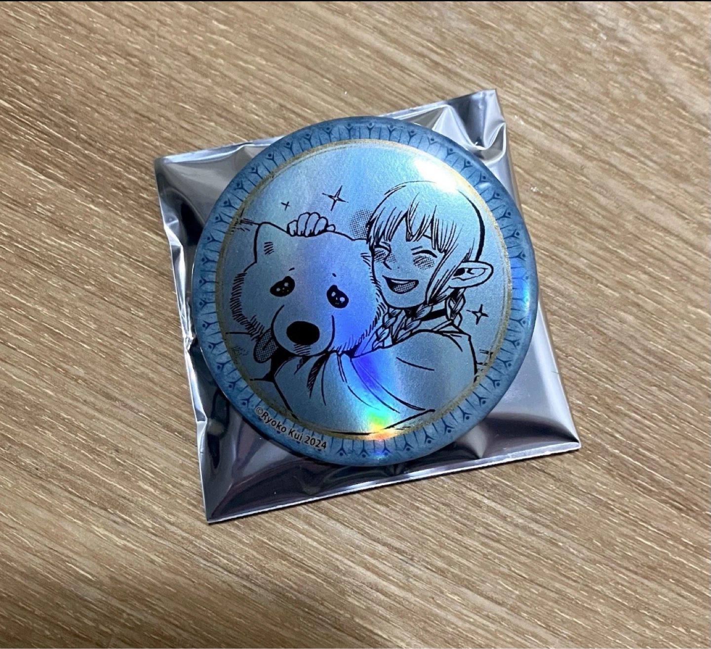Delicious In Dungeon Marcille Donato Holographic Button Pin - photo 2