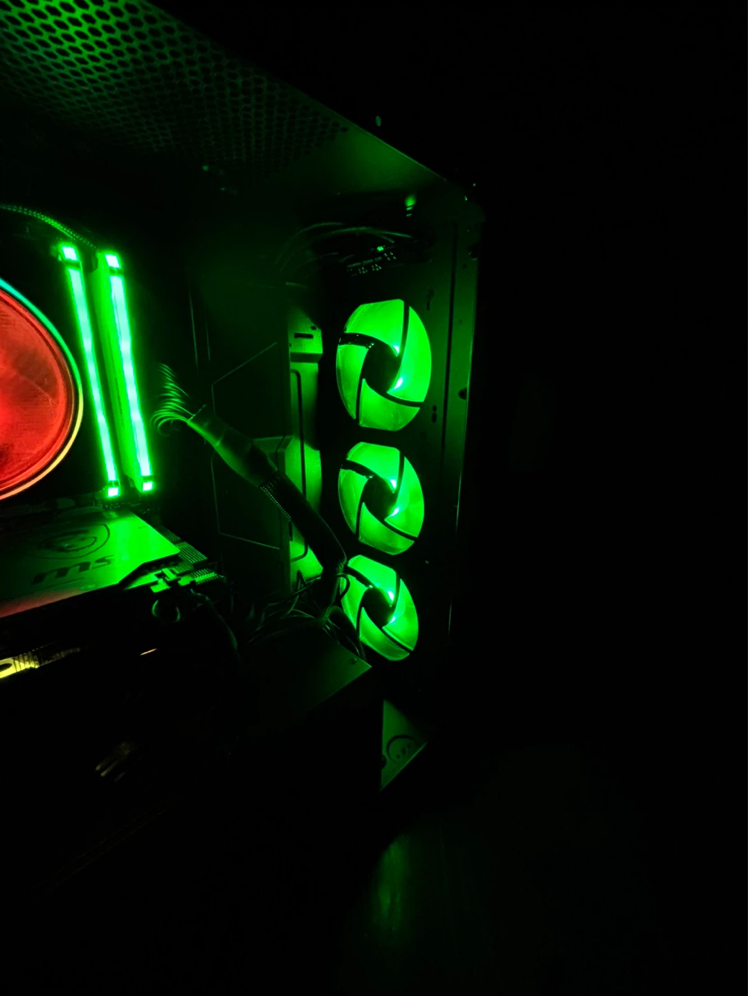 Gaming PC - Ryzen 9 3900X / RTX 2060 Super / 2TB SSD - photo 3
