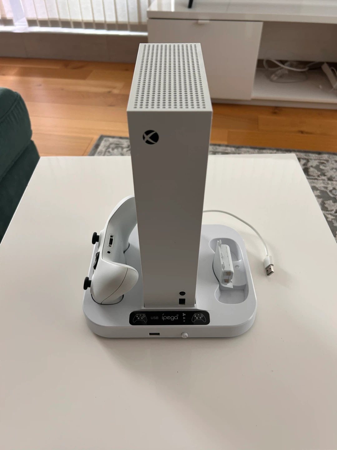 Xbox Series S Console with ipega Charging Dock and Controller - photo 3