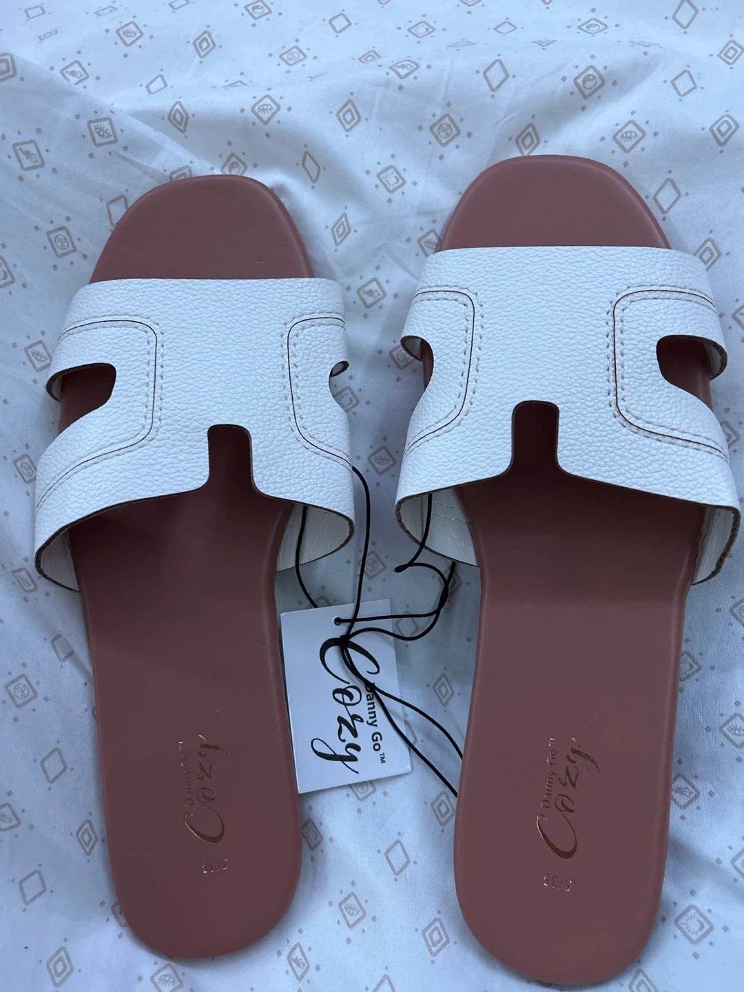 Danny Go Women's White Slide Sandals Size UK 5