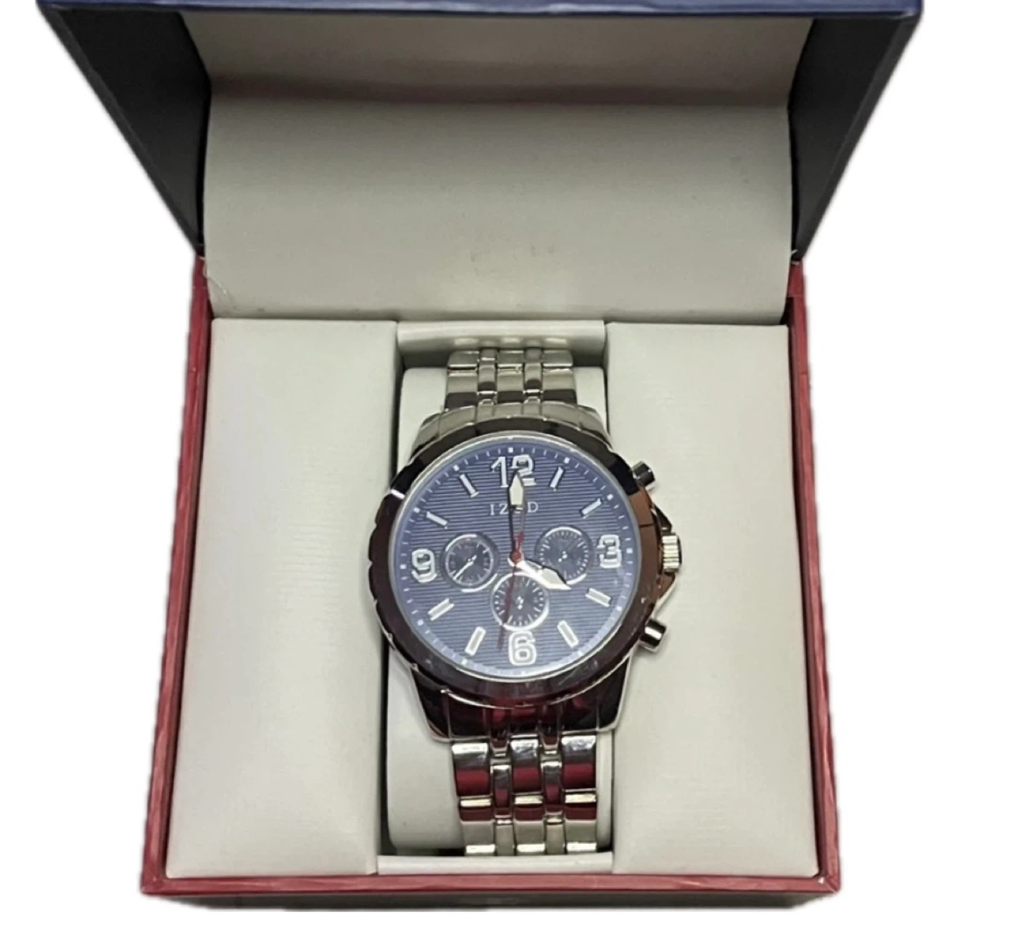 IZOD Stainless Steel Watch New in Box Great Father’s Day Gift