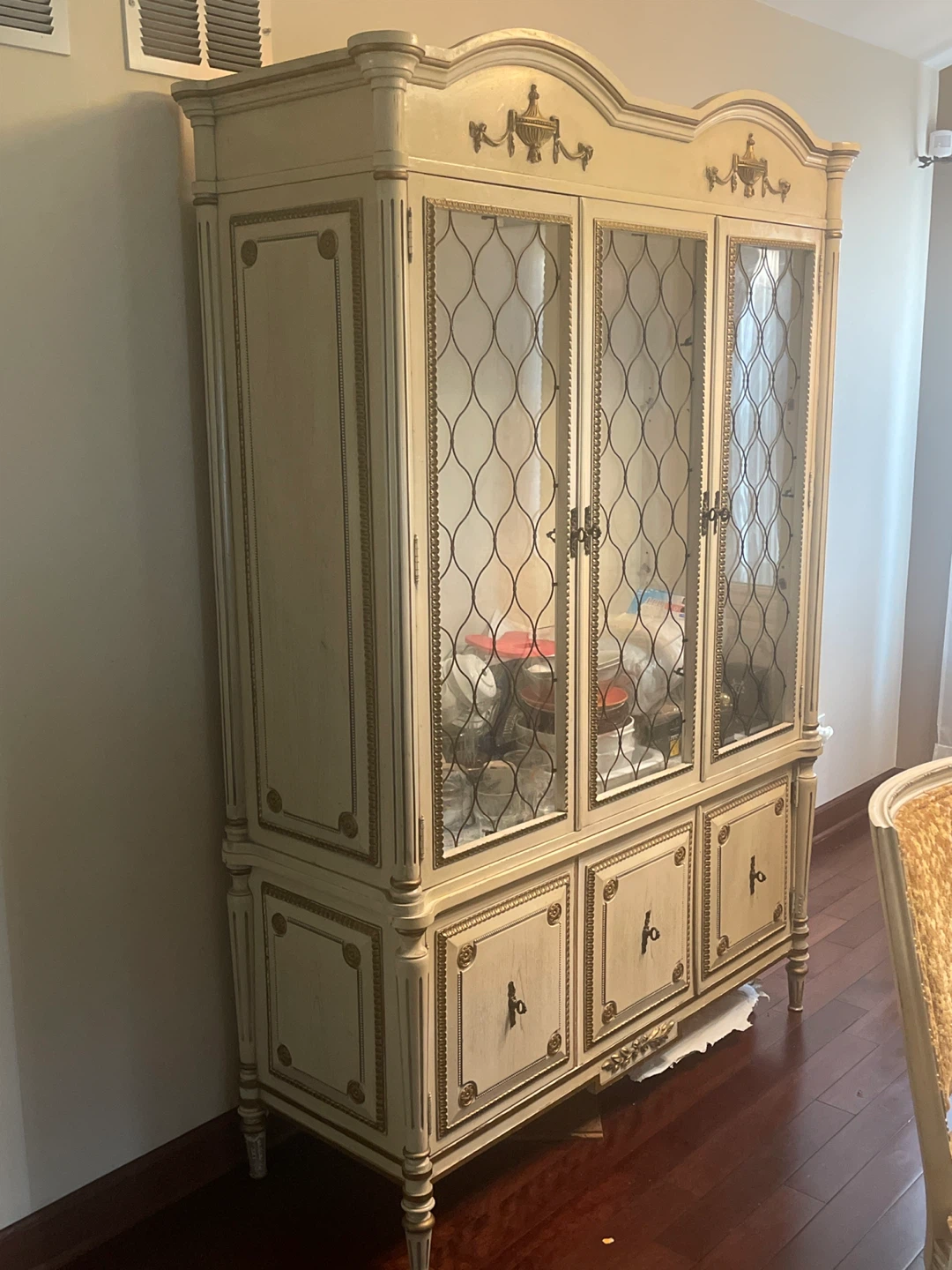 Vintage Cream and Gold Curio Cabinet with Glass Doors
