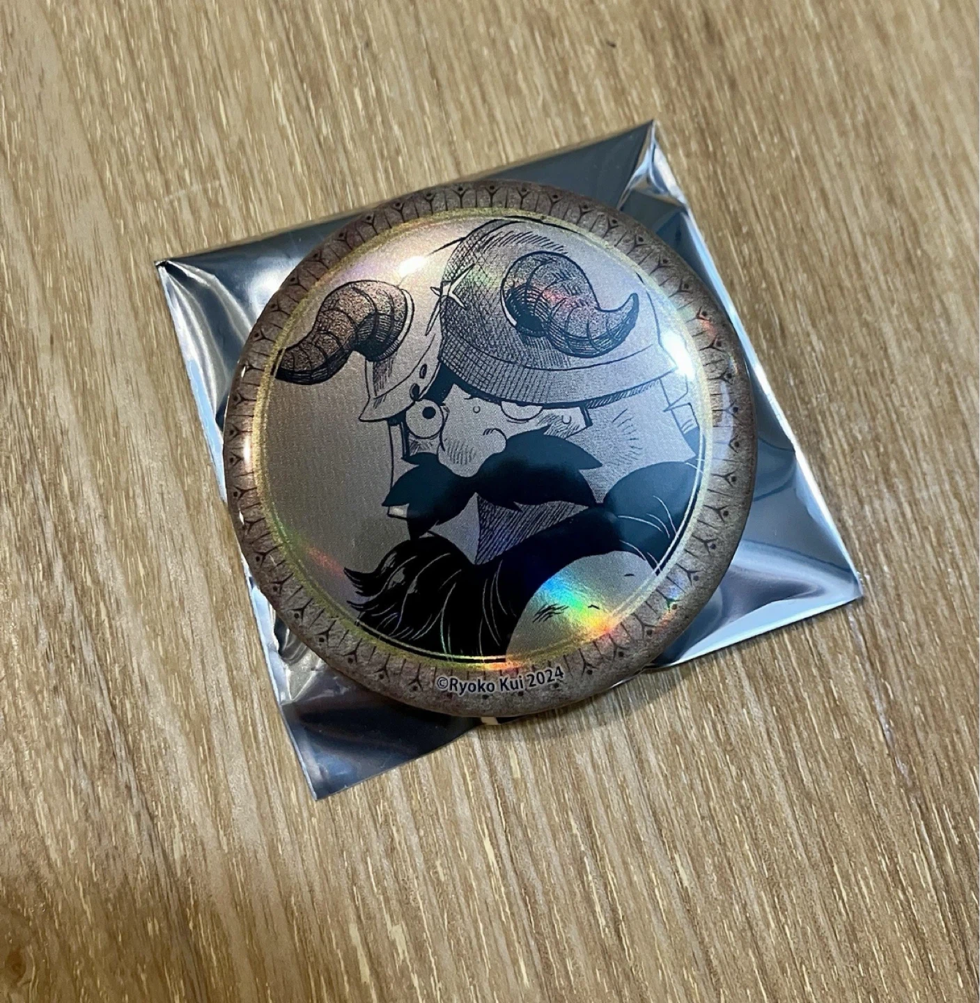 Delicious In Dungeon Senshi of Izganda Holographic Button Pin - photo 5