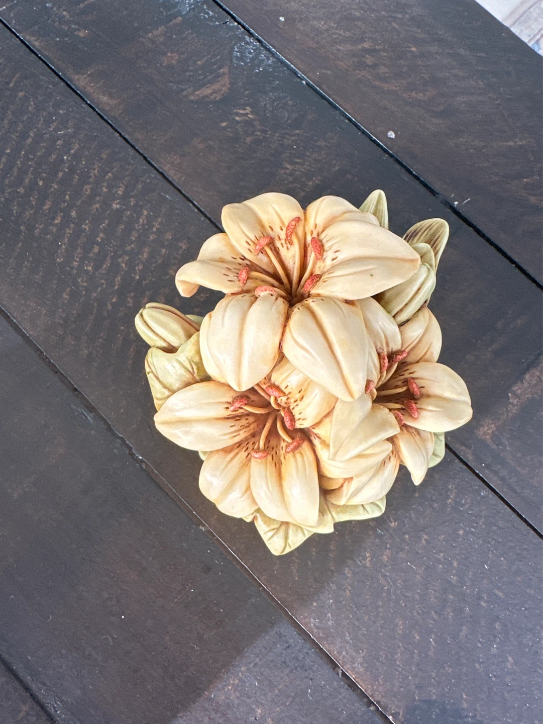Lord Byron's Harmony Garden Lilies Figurine