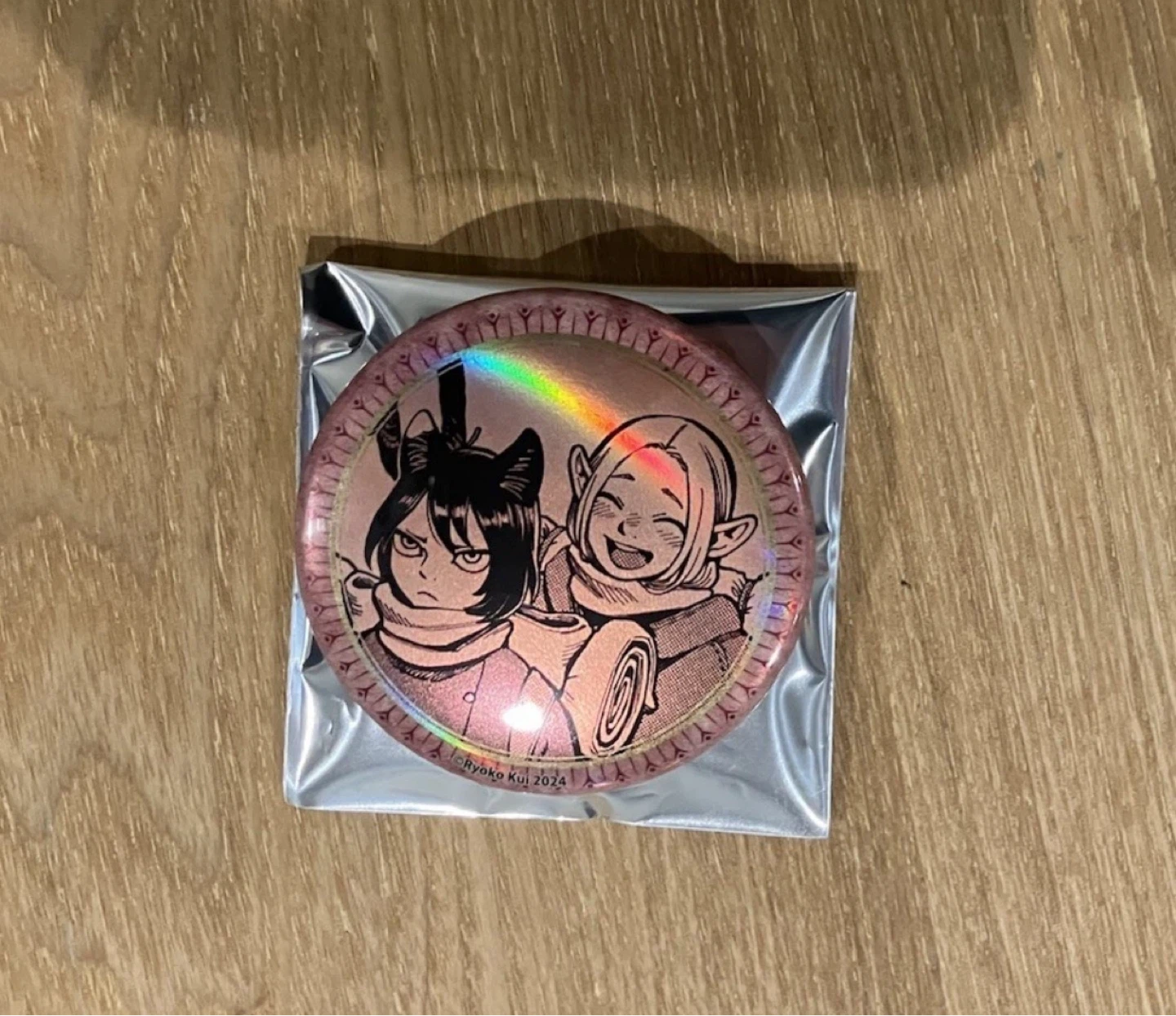 Delicious In Dungeon Marcille Izutsumi Holographic Button Pin
