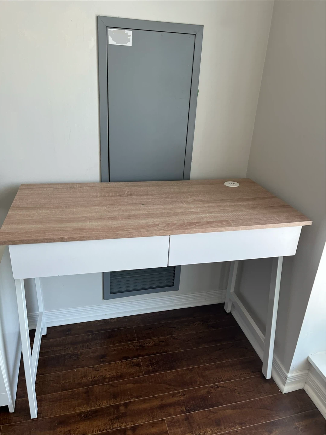 39.4’ Desk/ Table with 2 Drawers and USB Charger