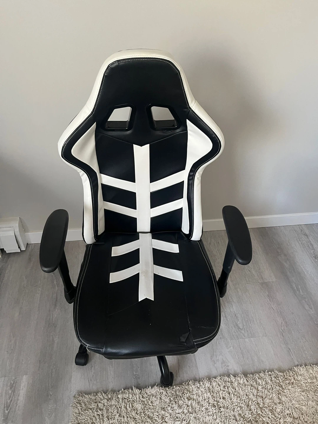 Black and White Gaming Chair