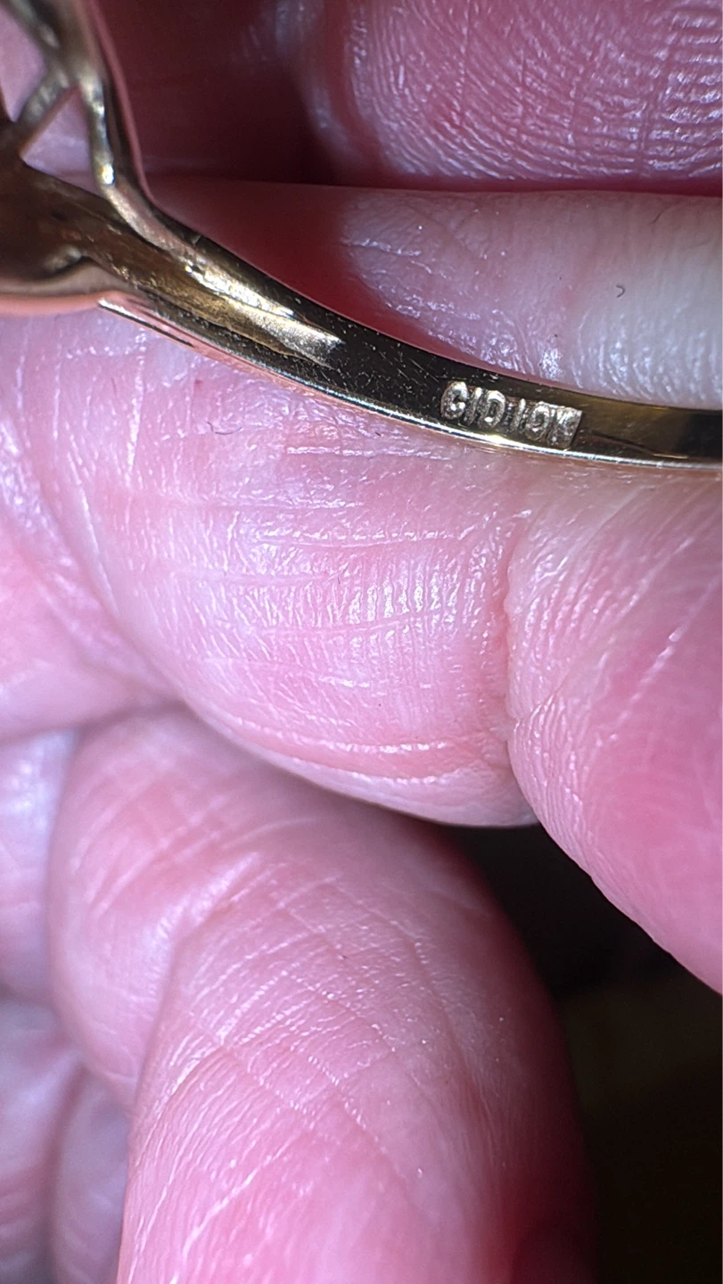10K Gold Ring with Green Stone and Accent Stones - photo 2