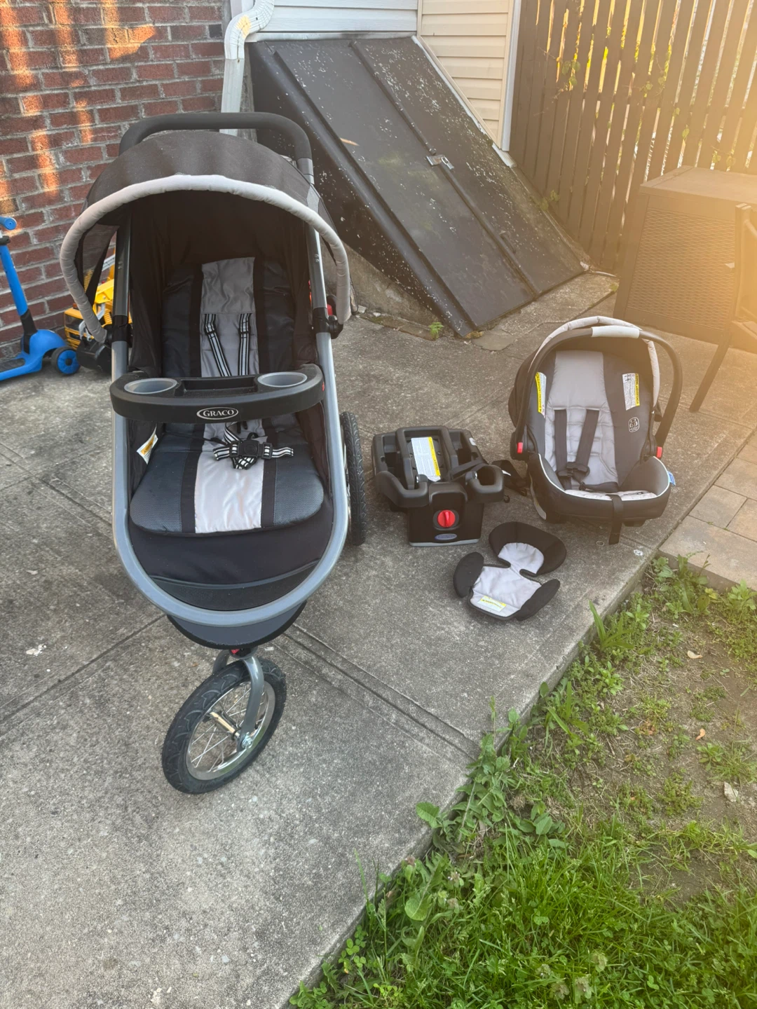 Graco Jogger Stroller, Car Seat & Base (See Description)