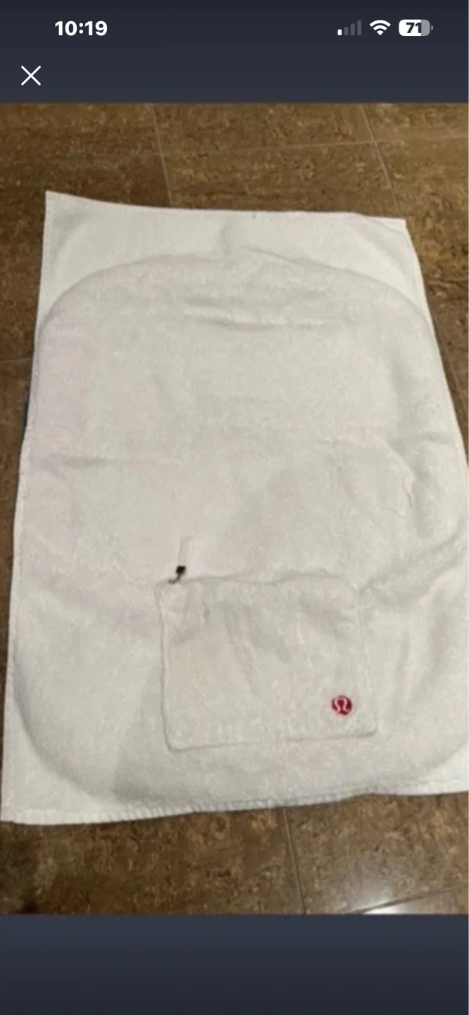 Lululemon White Towel
