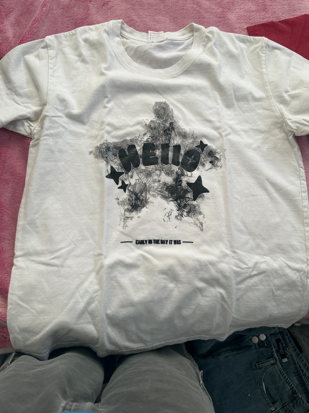 White HELLO graphic t-shirt