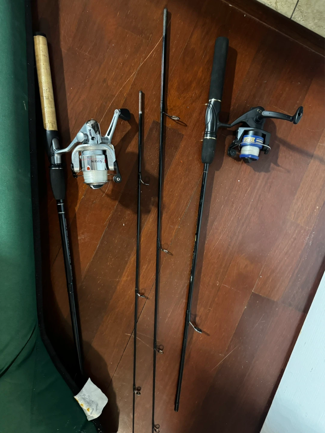 Fishing Rods with Reels and Case - photo 3