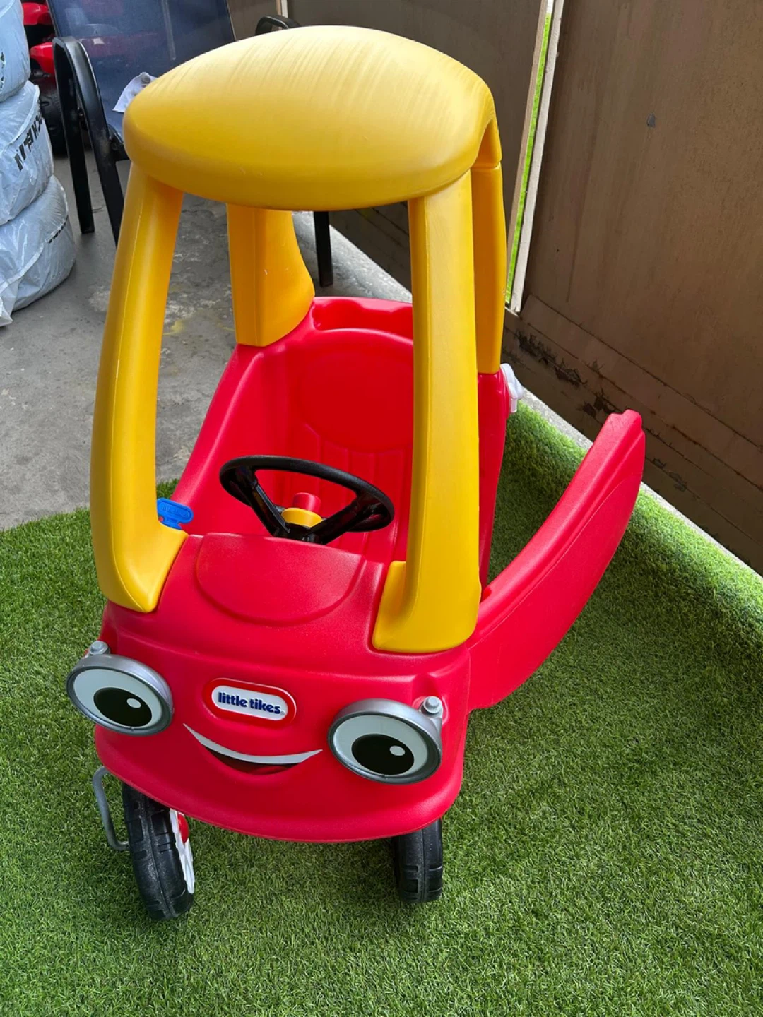Little Tikes Cozy Coupe - Red & Yellow