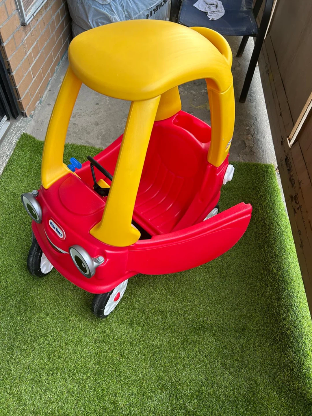 Little Tikes Cozy Coupe - Red & Yellow - photo 2