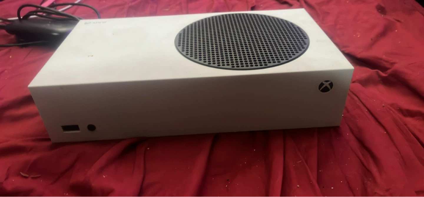 Need gone asap. Xbox Series S Console - photo 3