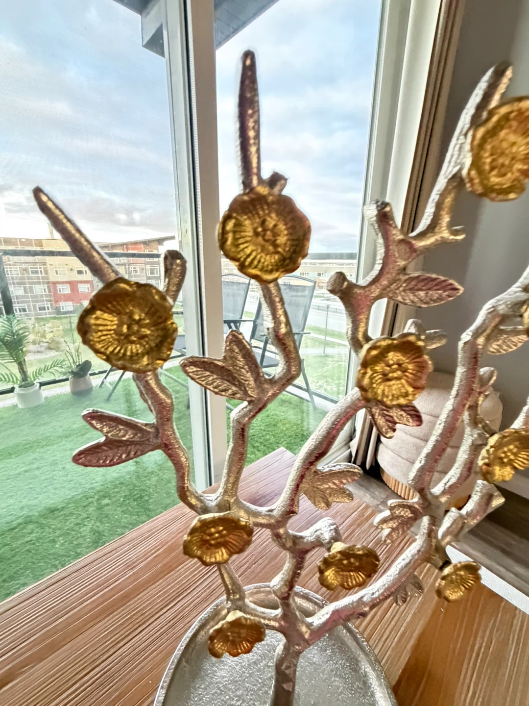 Silver and Gold Floral Accent Tree for decor - photo 2