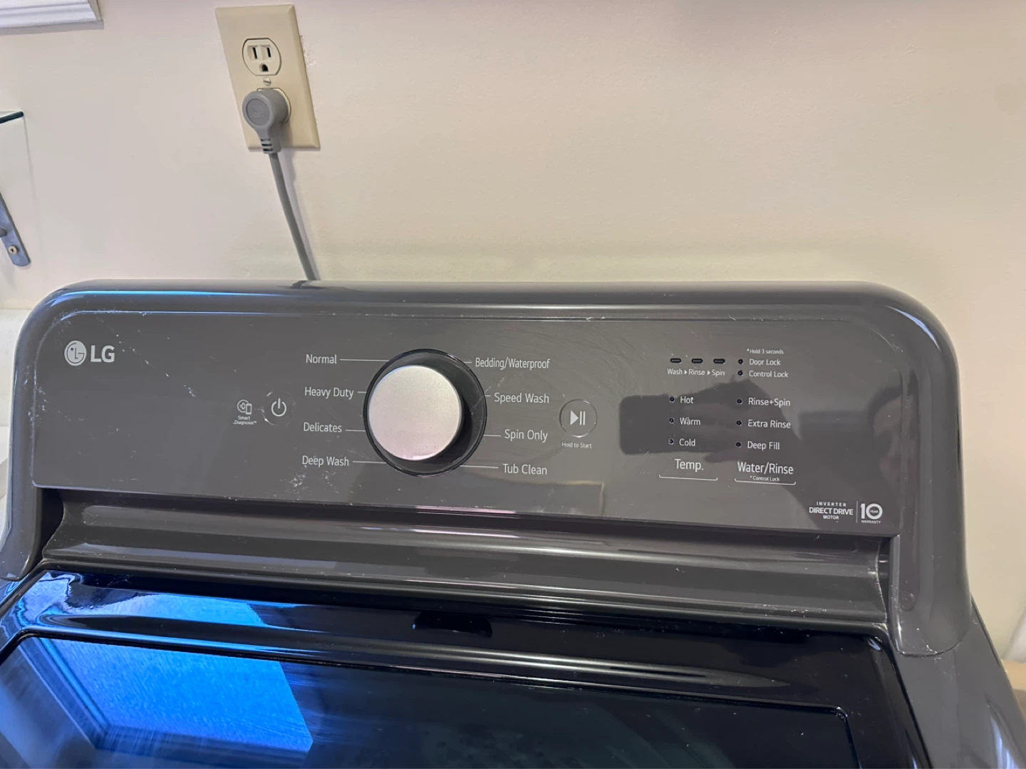 LG Electronics Top Load Washing Machine and dryer like new - photo 4