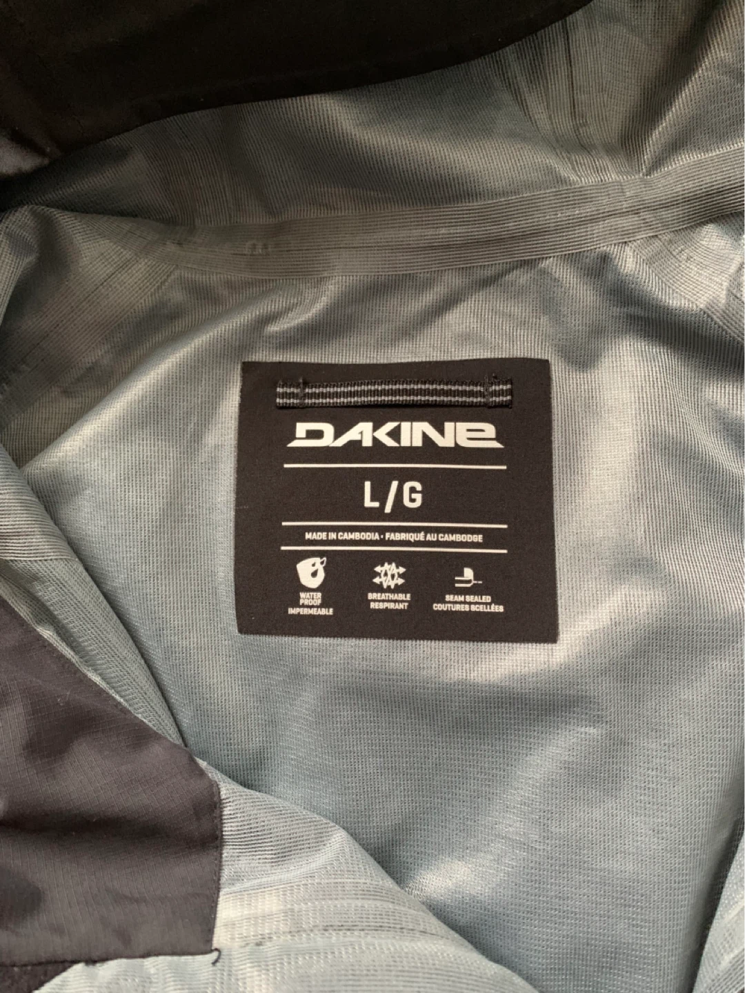 Dakine Ladies Size Large Black Waterproof Jacket - photo 3