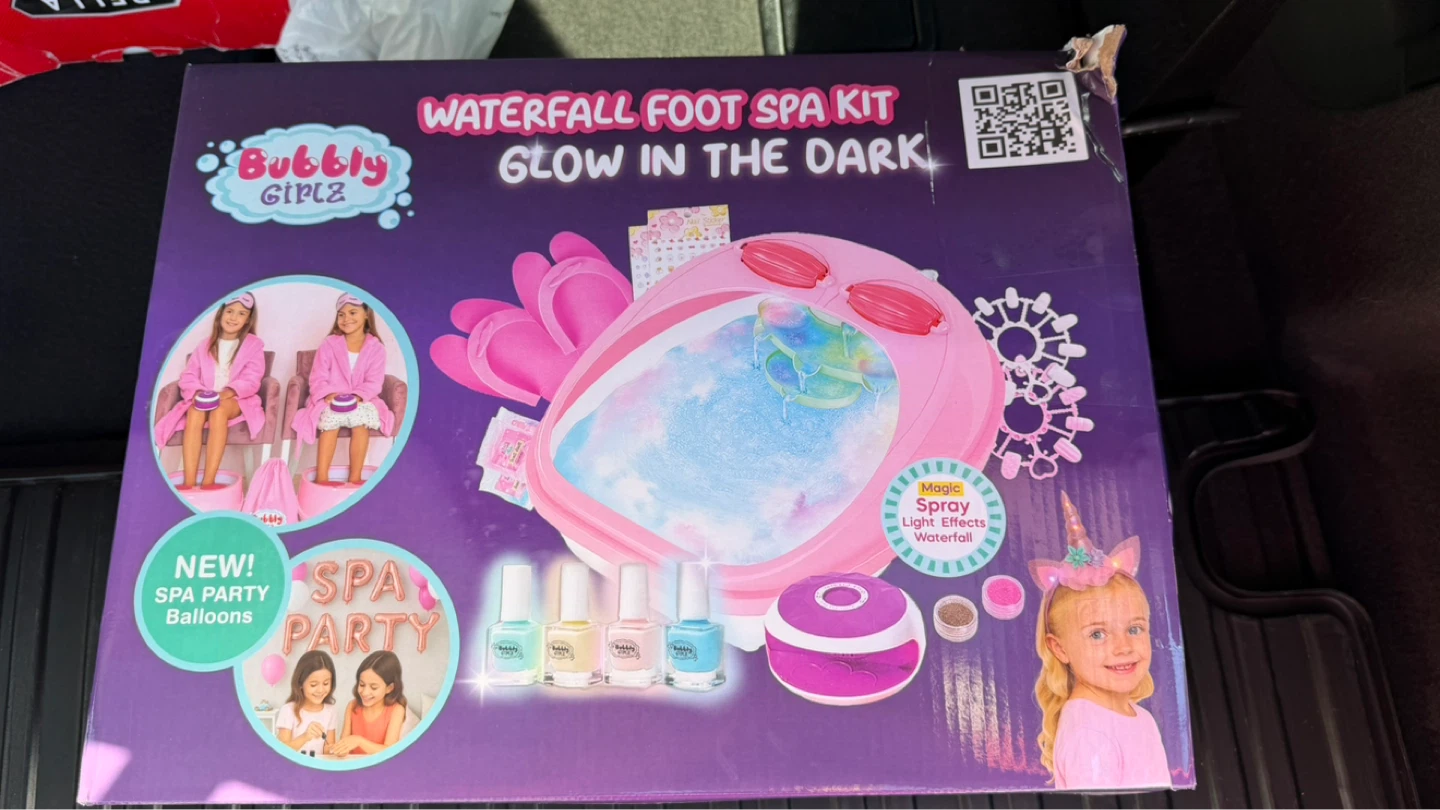 Bubbly Girlz Waterfall Foot Spa Kit Glow in the Dark