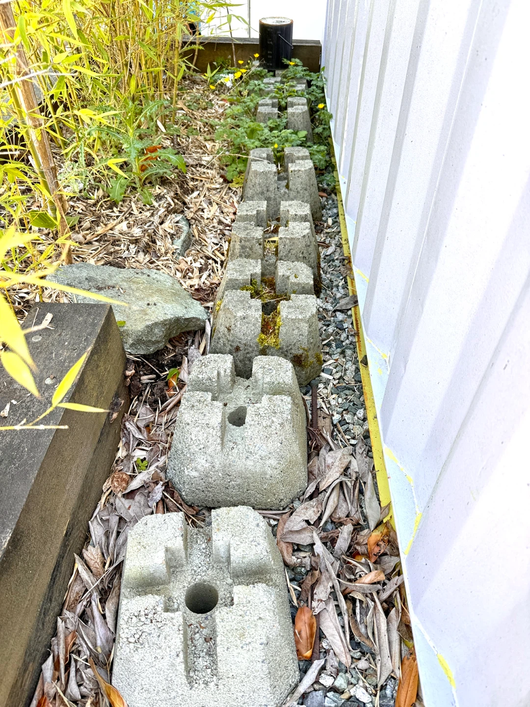 8 New Concrete Deck Support Blocks - photo 2