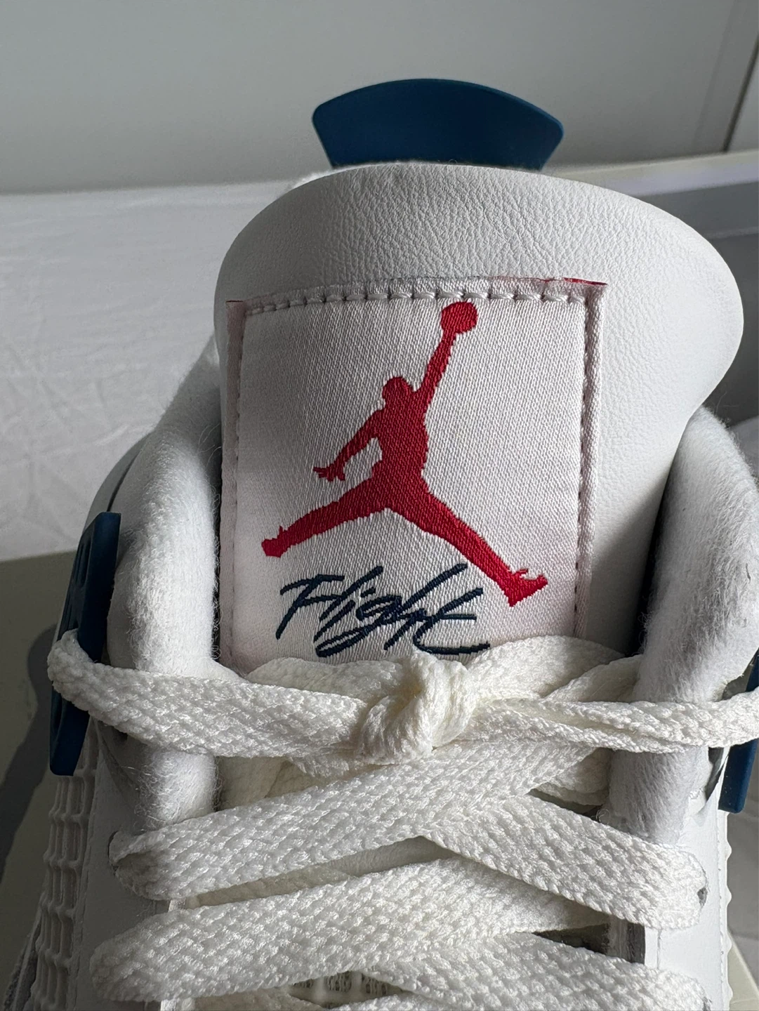Air Jordan 4 Retro - photo 2