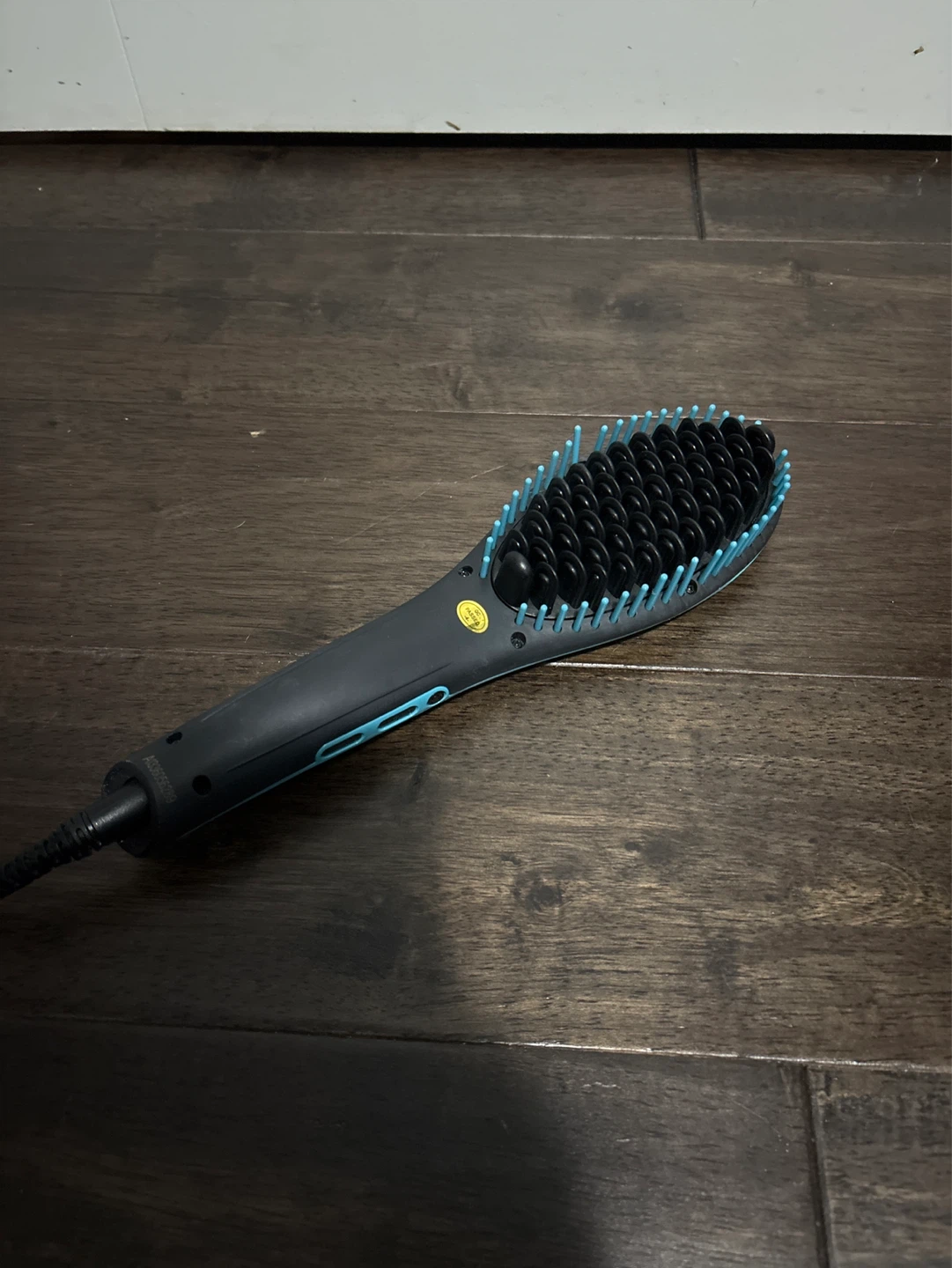 SOLEIL Heated Hair Straightener Brush