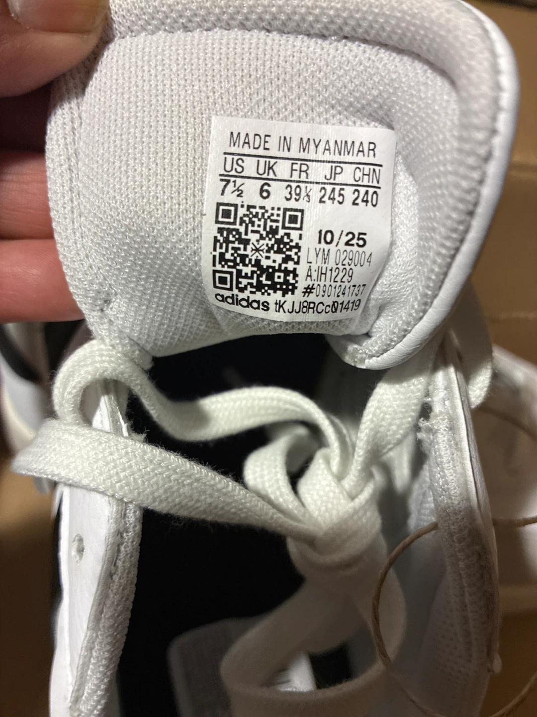Adidas Barreda Women's Shoes White/Black Size 7.5 - photo 2