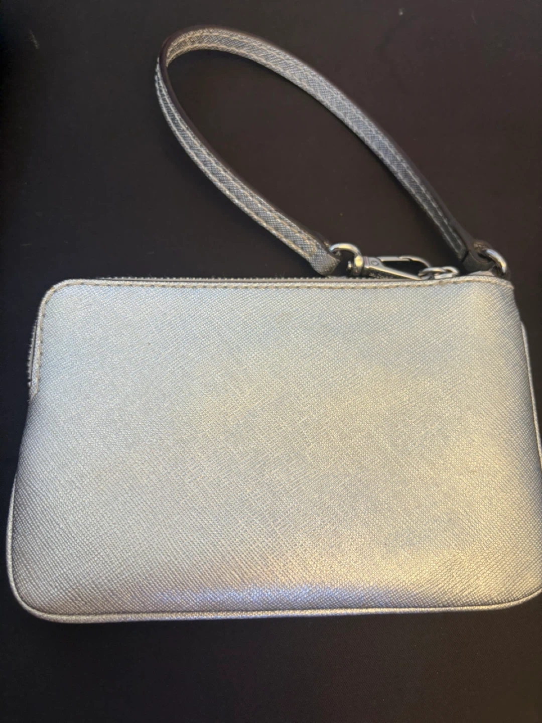 Michael Kors Wristlet Silver - photo 2