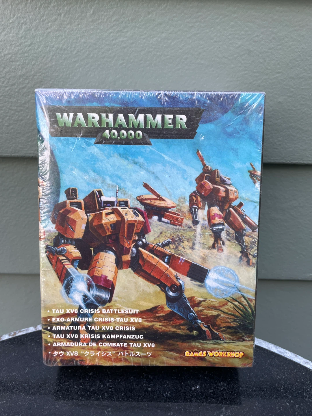 Games Workshop Warhammer 40,000 Tau XV8 Crisis Battlesuit