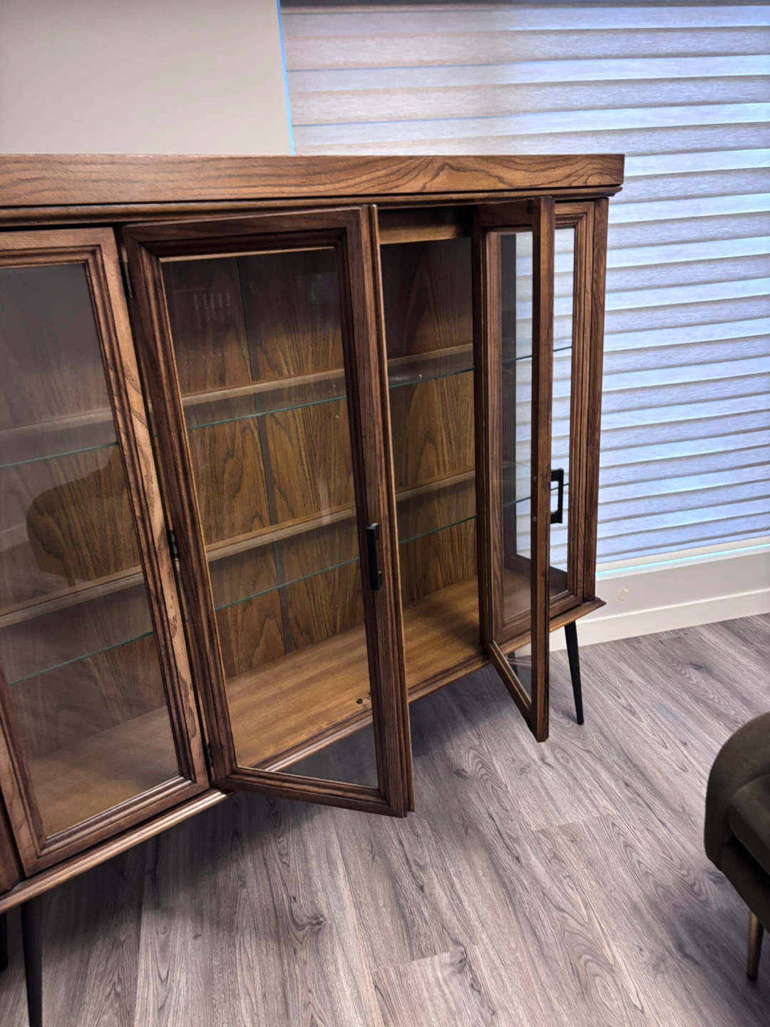 Mid-Century Modern Solid Wood Display Cabinet - photo 3