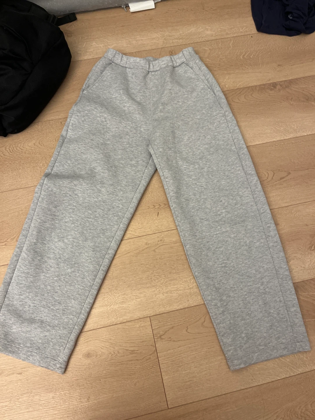 Uniqlo barrel sweatpants