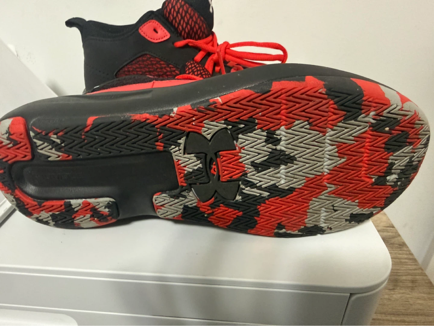 Under Armour Basketball Shoes - Red/Black - Men's Size 10.5 - photo 3