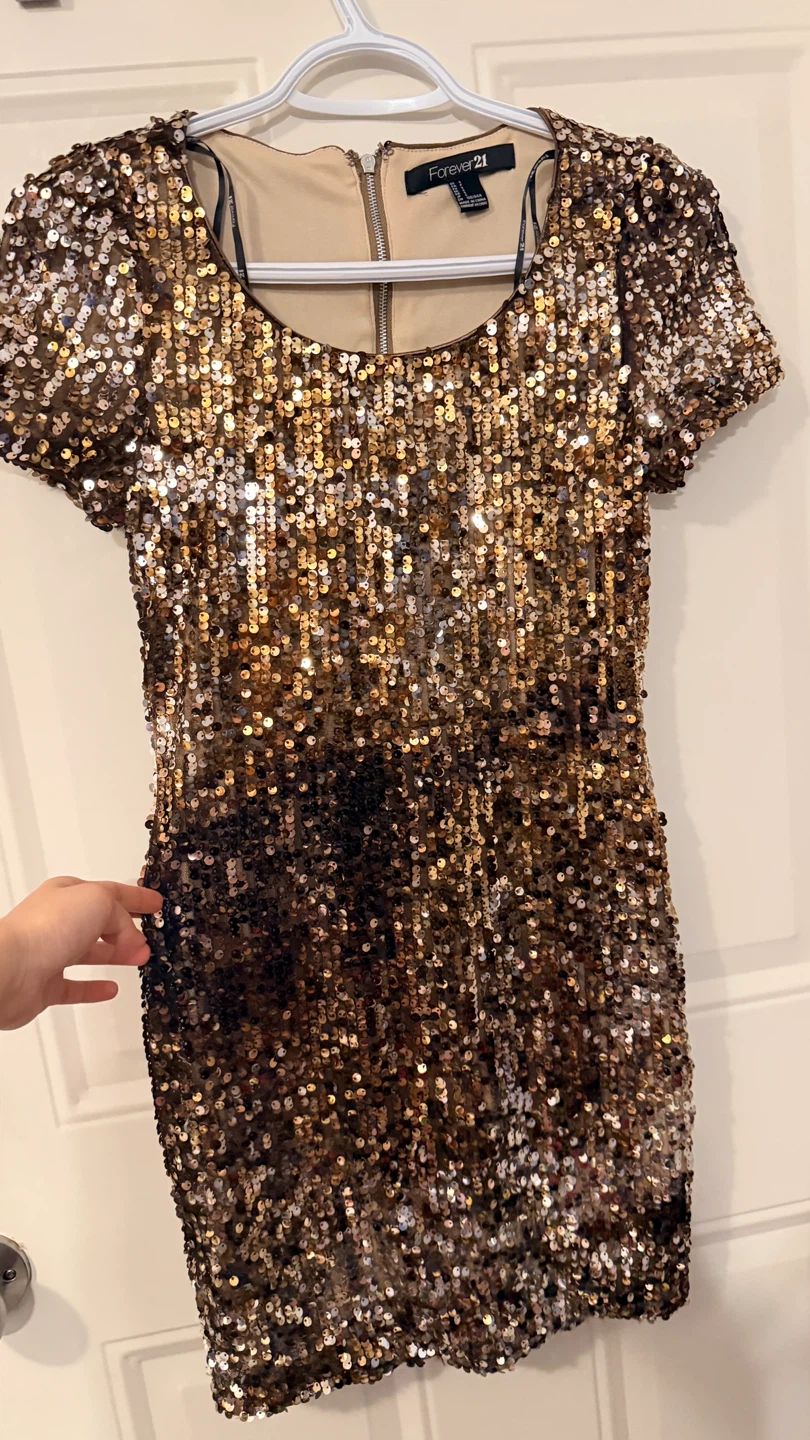Sequin Dress Size S/M - photo 2