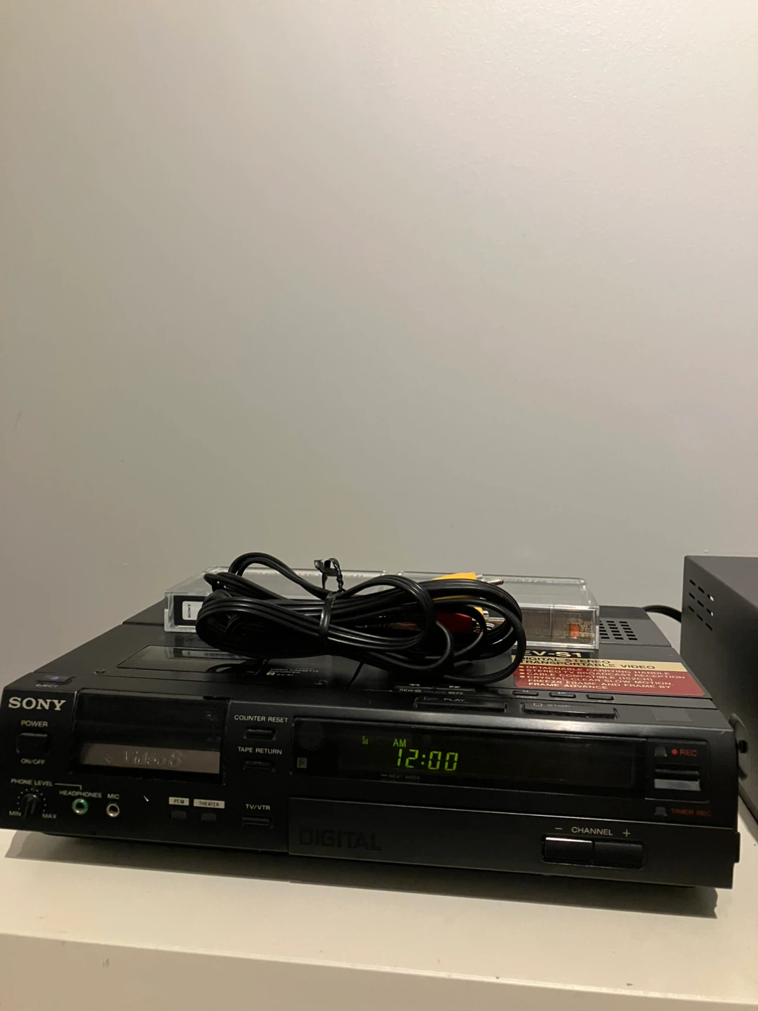 Rare Sony VCR player video 8 EV-S1 complete set