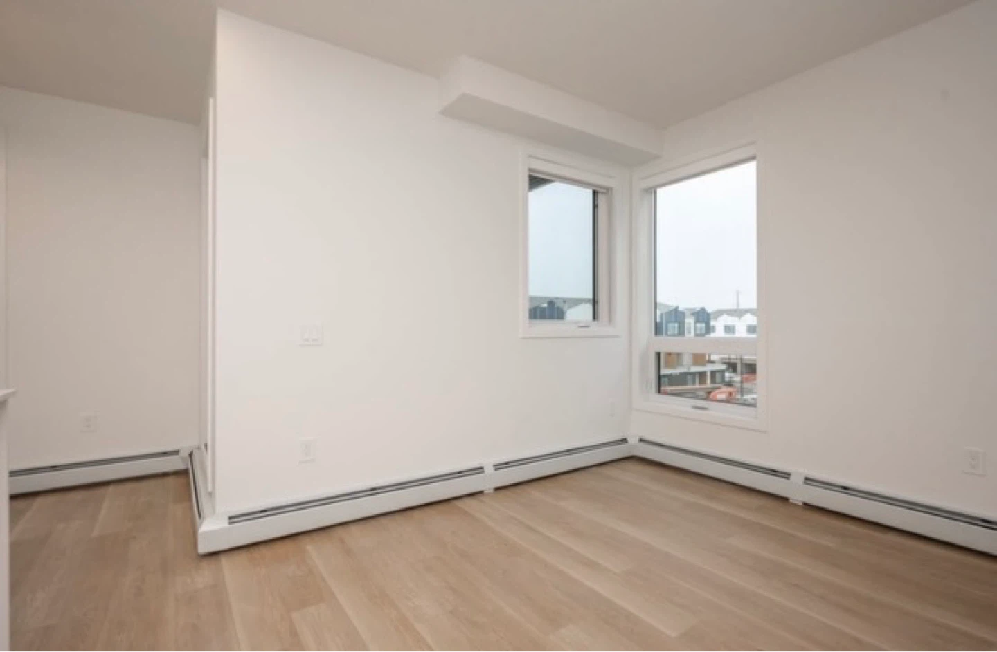 2 bedroom 2 bathroom apartment - photo 2