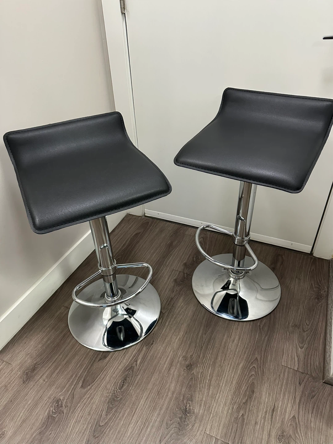 Set of 2 Black Adjustable Bar Stools