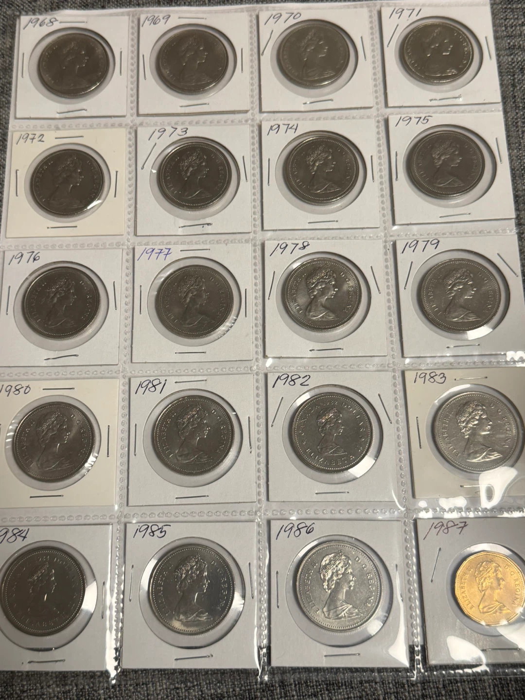 Collection of Canadian 1$ Coins (1968-1987) - photo 2