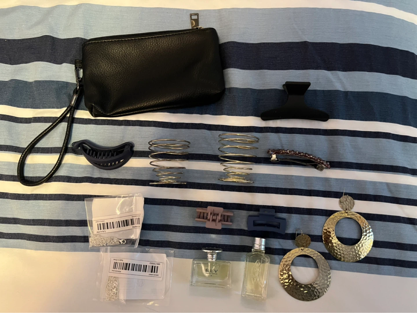Assorted ladies accessories