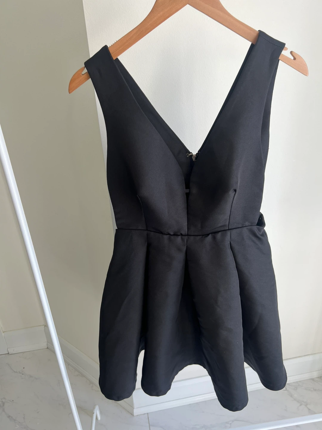 HOT & DELICIOUS Black DEEP V-Neck Dress, Size L
