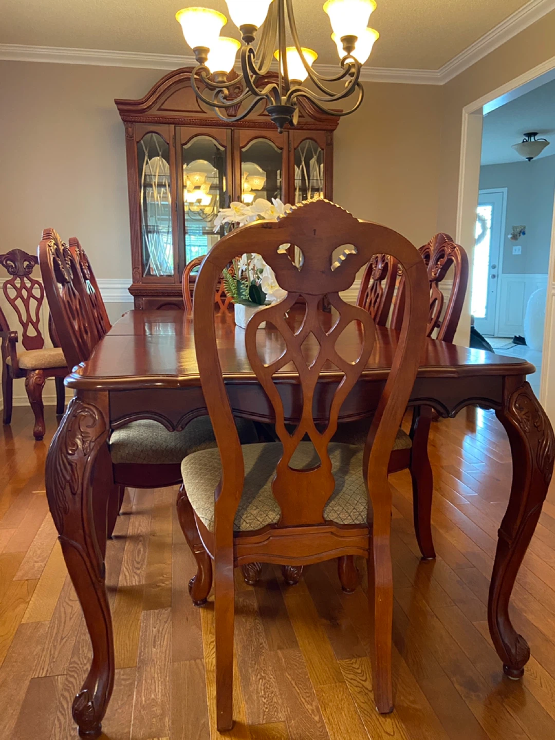 Dining Room Set with Table, 6 Chairs, and China Cabinet - photo 4