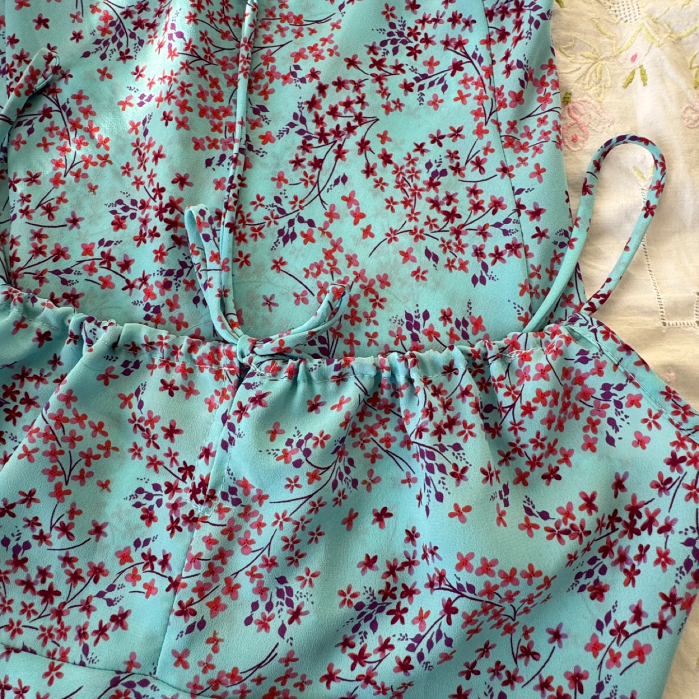 Dynamite Y2K blue floral slip dress fits S/M - photo 4