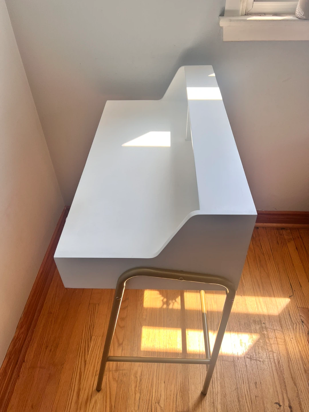 White Desk with Drawer and Shelf - photo 4