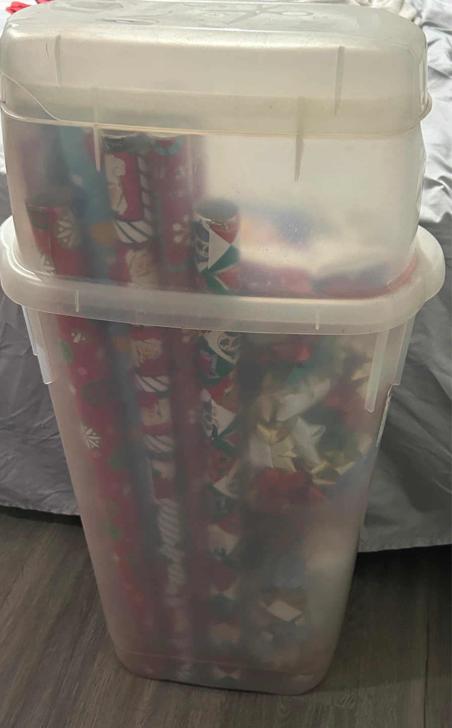 Christmas Wrapping Paper, Bows, and Socks - photo 4